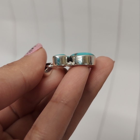 Natural KingmanTurquoise Paw Print Pendant - Picture 2 of 8